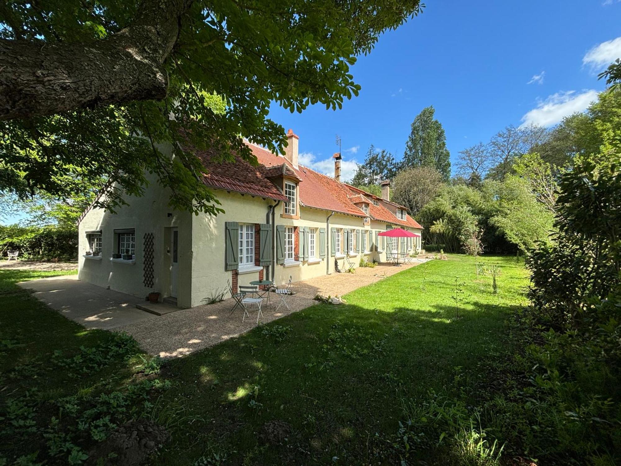 La Haute Tremiere Charenton-du-Cher Экстерьер фото
